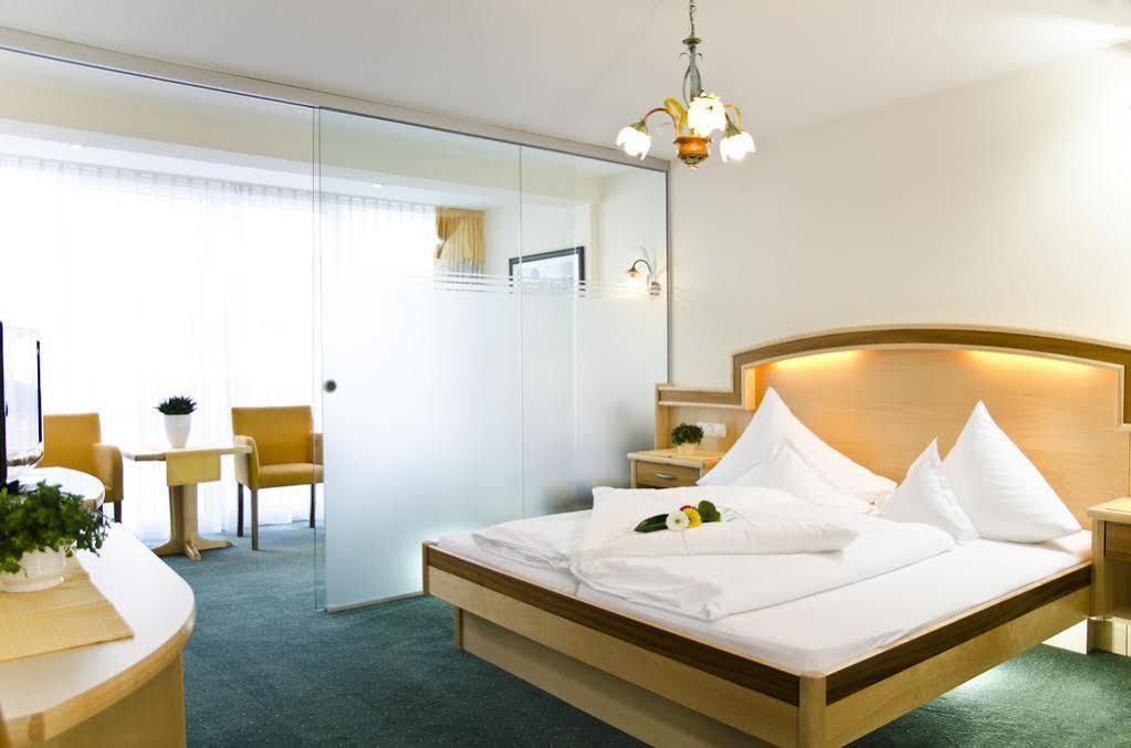 Hotel Charly Ішгль Екстер'єр фото